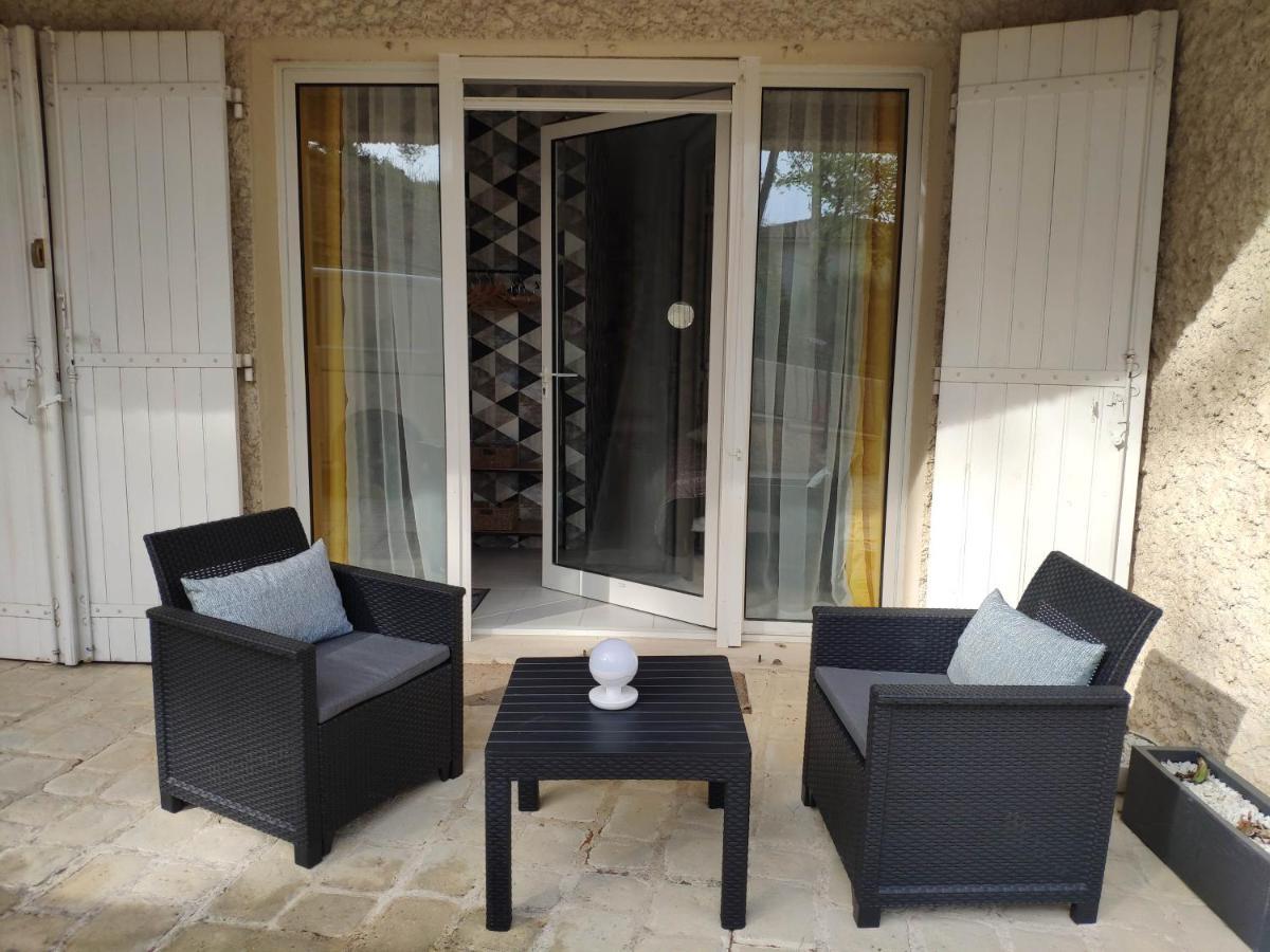 La Tourelle Suite Cosy Entre Vignoble Aixois Et Luberon เลอ ปีย์ ซองต์ เรปาฮาด ภายนอก รูปภาพ