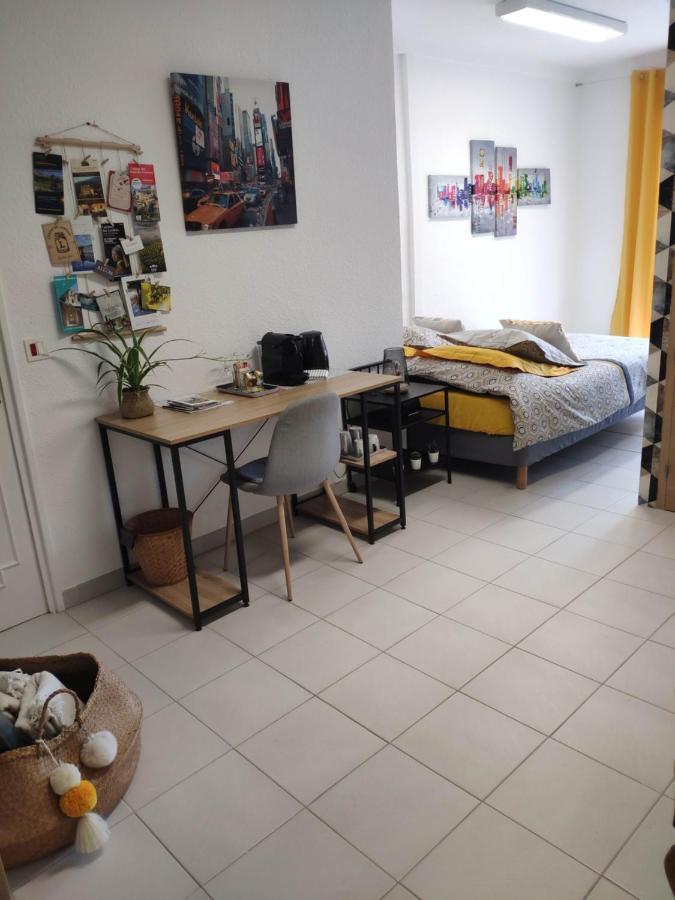 La Tourelle Suite Cosy Entre Vignoble Aixois Et Luberon เลอ ปีย์ ซองต์ เรปาฮาด ภายนอก รูปภาพ