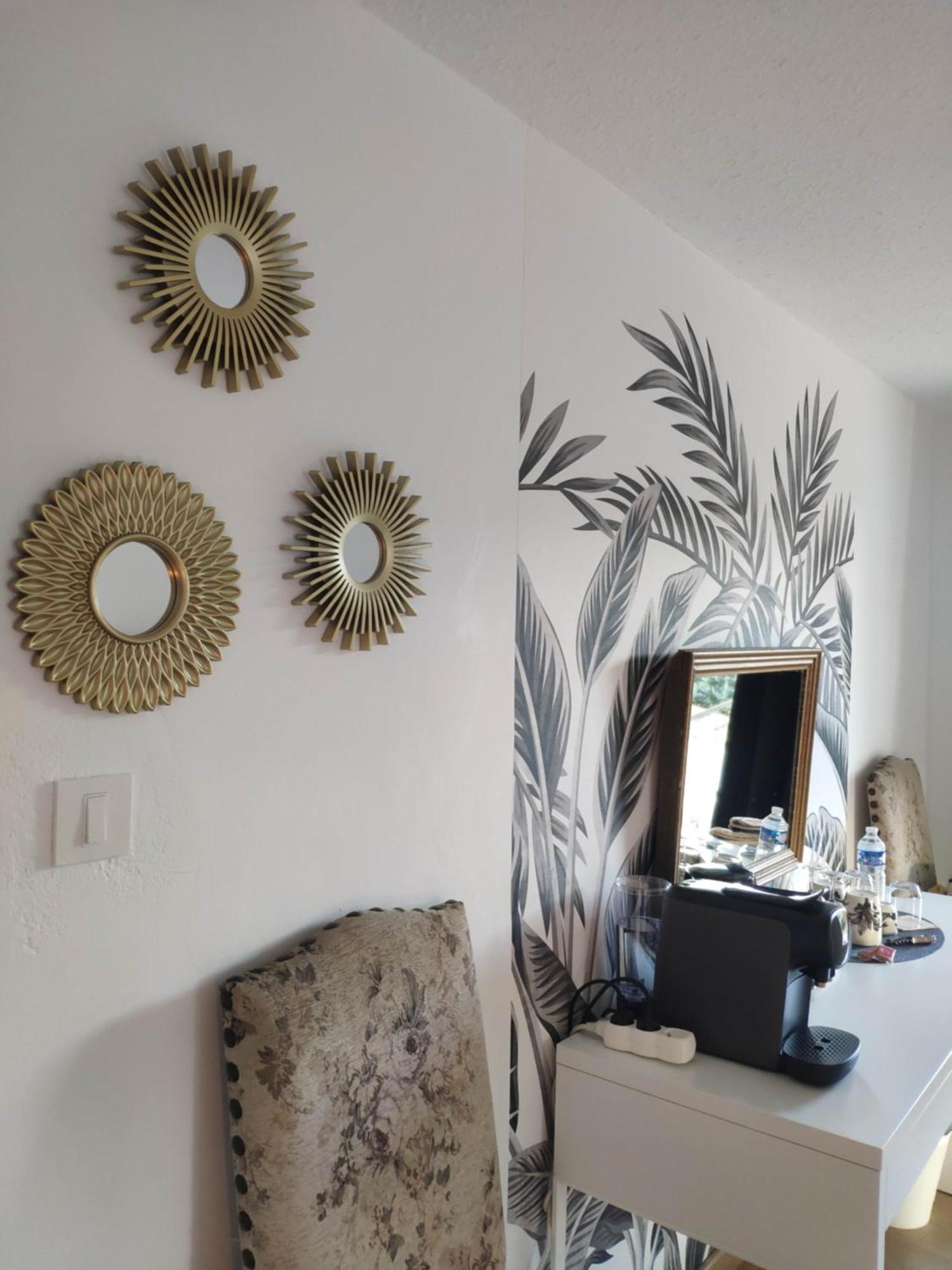 La Tourelle Suite Cosy Entre Vignoble Aixois Et Luberon เลอ ปีย์ ซองต์ เรปาฮาด ภายนอก รูปภาพ