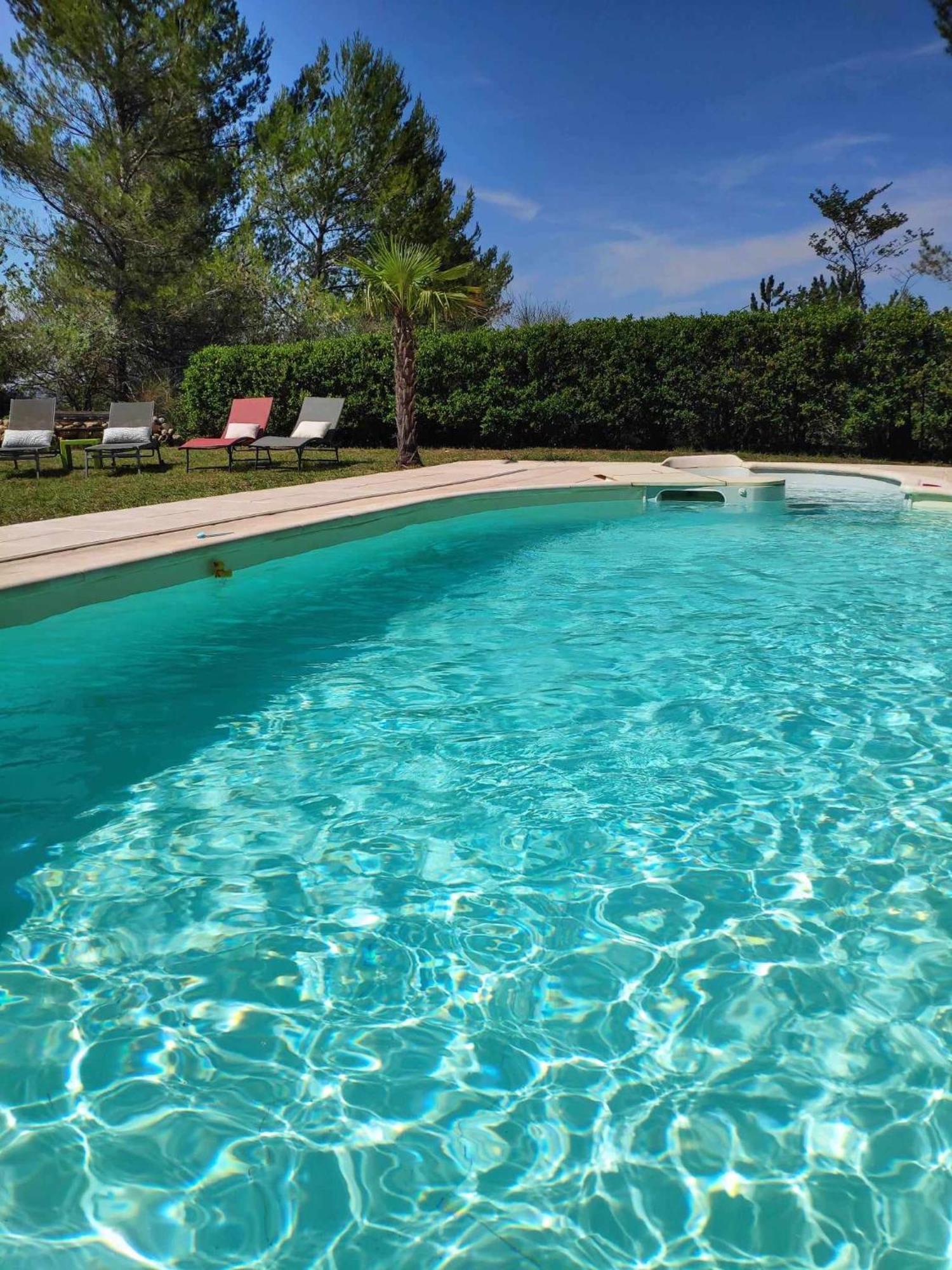 La Tourelle Suite Cosy Entre Vignoble Aixois Et Luberon เลอ ปีย์ ซองต์ เรปาฮาด ภายนอก รูปภาพ