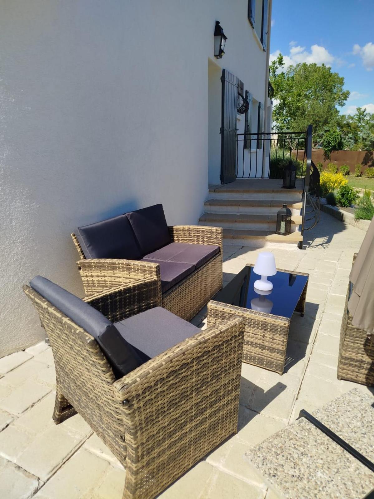 La Tourelle Suite Cosy Entre Vignoble Aixois Et Luberon เลอ ปีย์ ซองต์ เรปาฮาด ภายนอก รูปภาพ